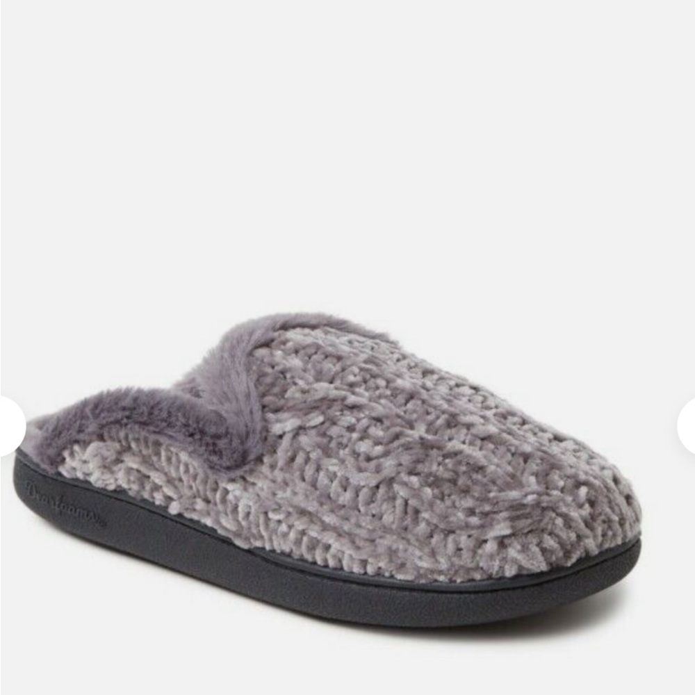 Dearfoams Gray Cozy Comfort Women's Rib Knit Chenille Scuff Slippers.
